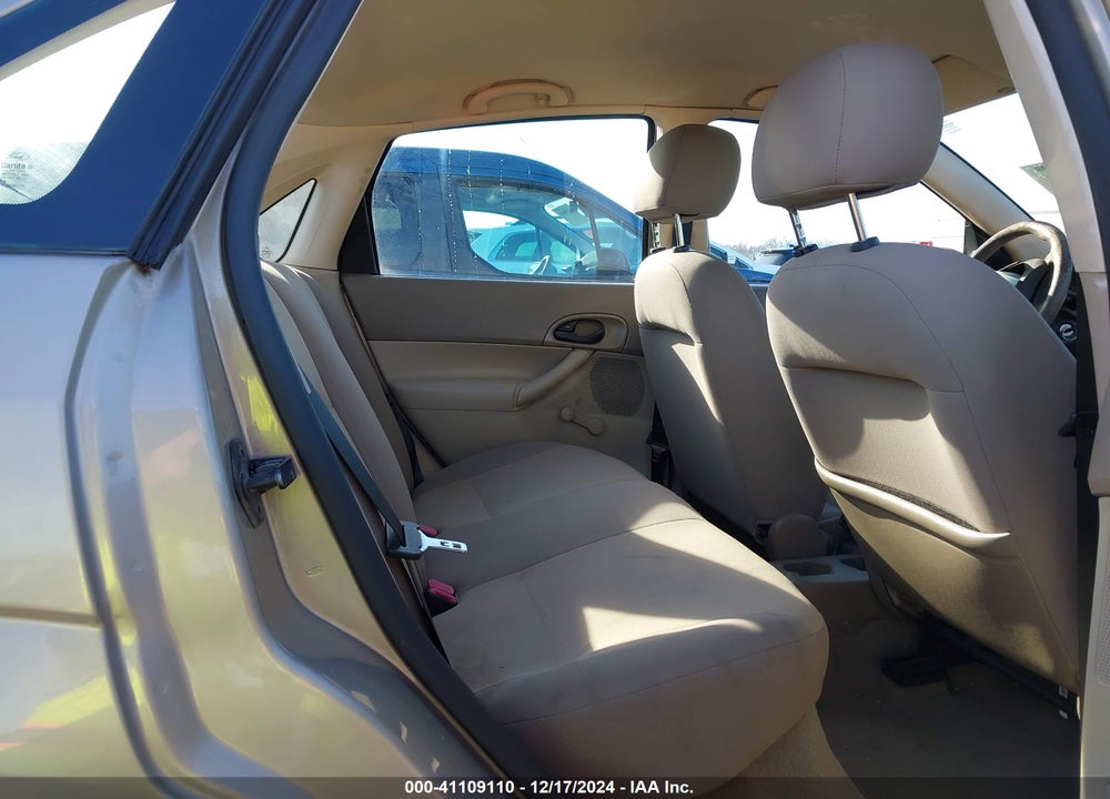 2007 FORD FOCUS S/SE/SES VIN: 1FAFP34N37W290096