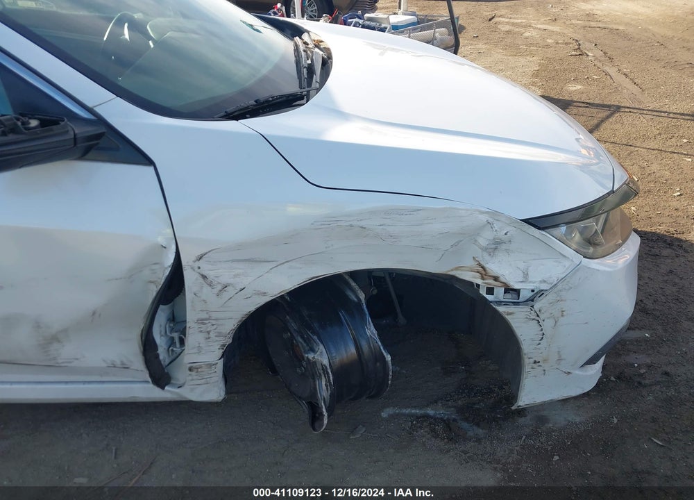 2020 HONDA CIVIC LX VIN: 2HGFC2F6XLH531619
