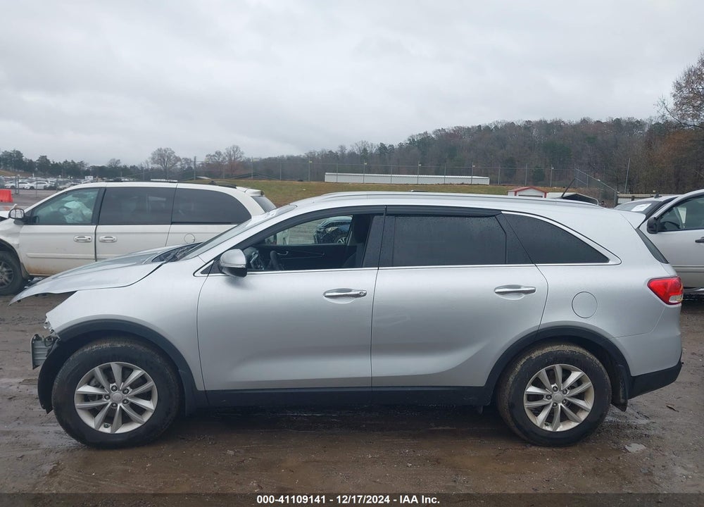 2016 KIA SORENTO 2.4L LX VIN: 5XYPG4A33GG097855