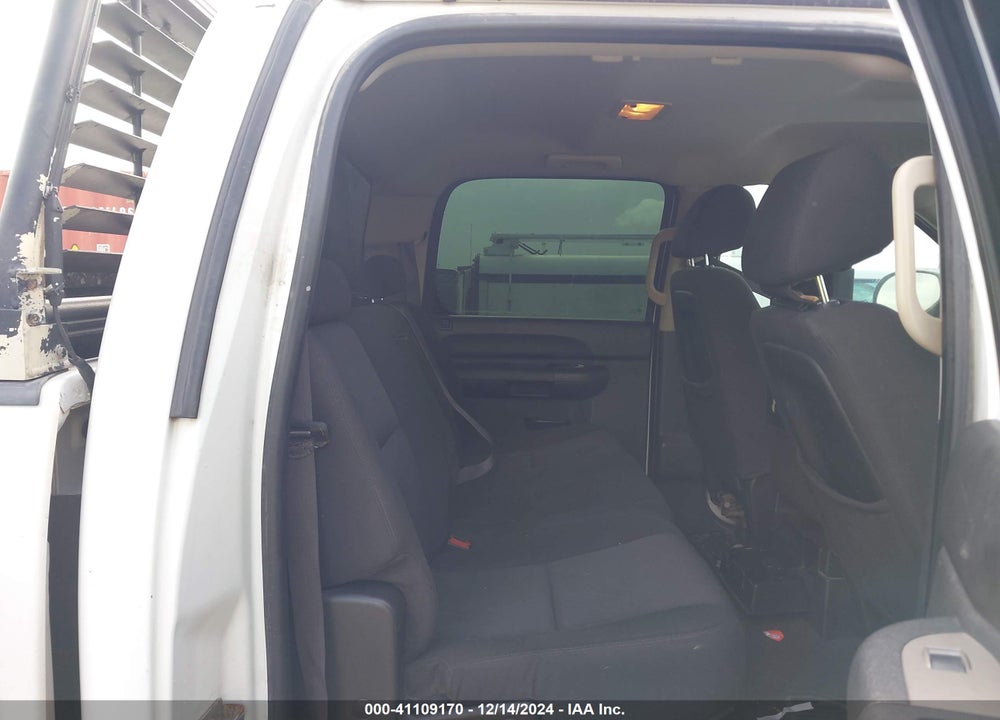 2011 CHEVROLET SILVERADO 1500 LT VIN: 3GCPKSE38BG286458