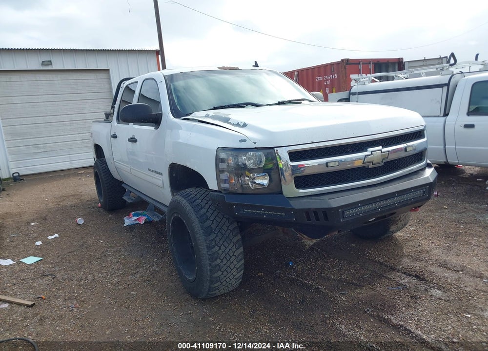 2011 CHEVROLET SILVERADO 1500 LT VIN: 3GCPKSE38BG286458