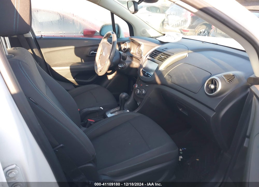 2015 CHEVROLET TRAX 1LS VIN: KL7CJKSB1FB225333