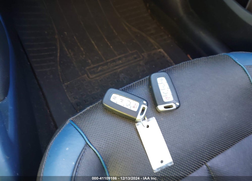 2013 HYUNDAI VELOSTER TURBO W/BLUE VIN: KMHTC6AE5DU110277