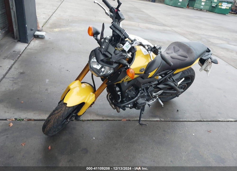2015 YAMAHA FZ09 C VIN: JYARN33Y6FA001650