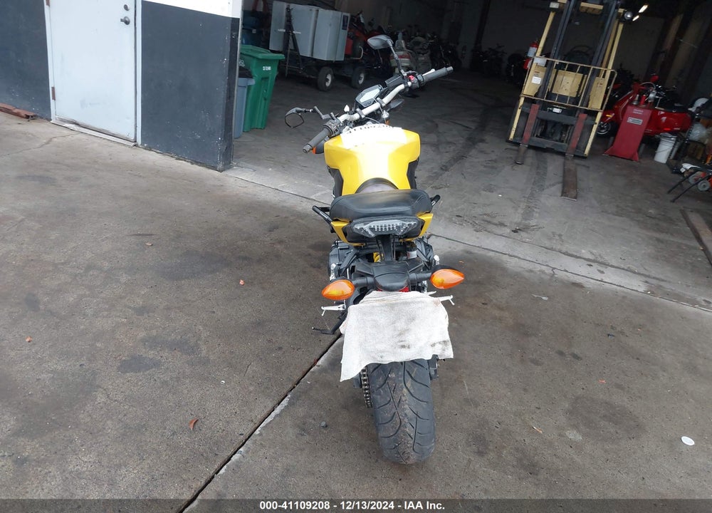 2015 YAMAHA FZ09 C VIN: JYARN33Y6FA001650