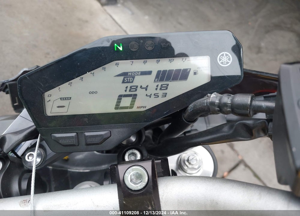 2015 YAMAHA FZ09 C VIN: JYARN33Y6FA001650