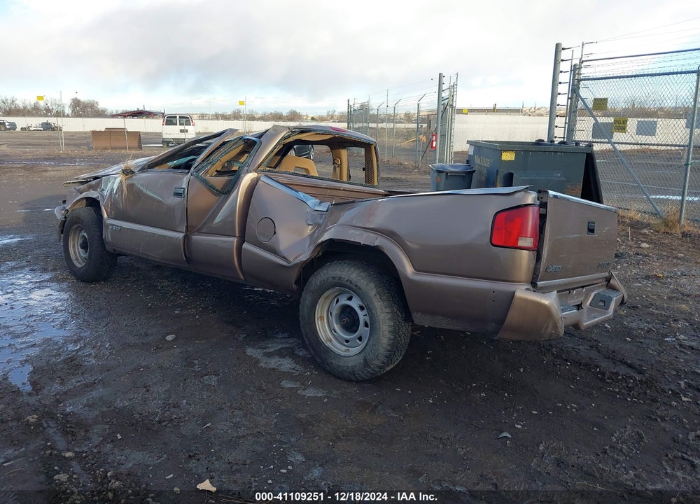 1996 CHEVROLET S TRUCK S10 VIN: 1GCCS19X6T8132263