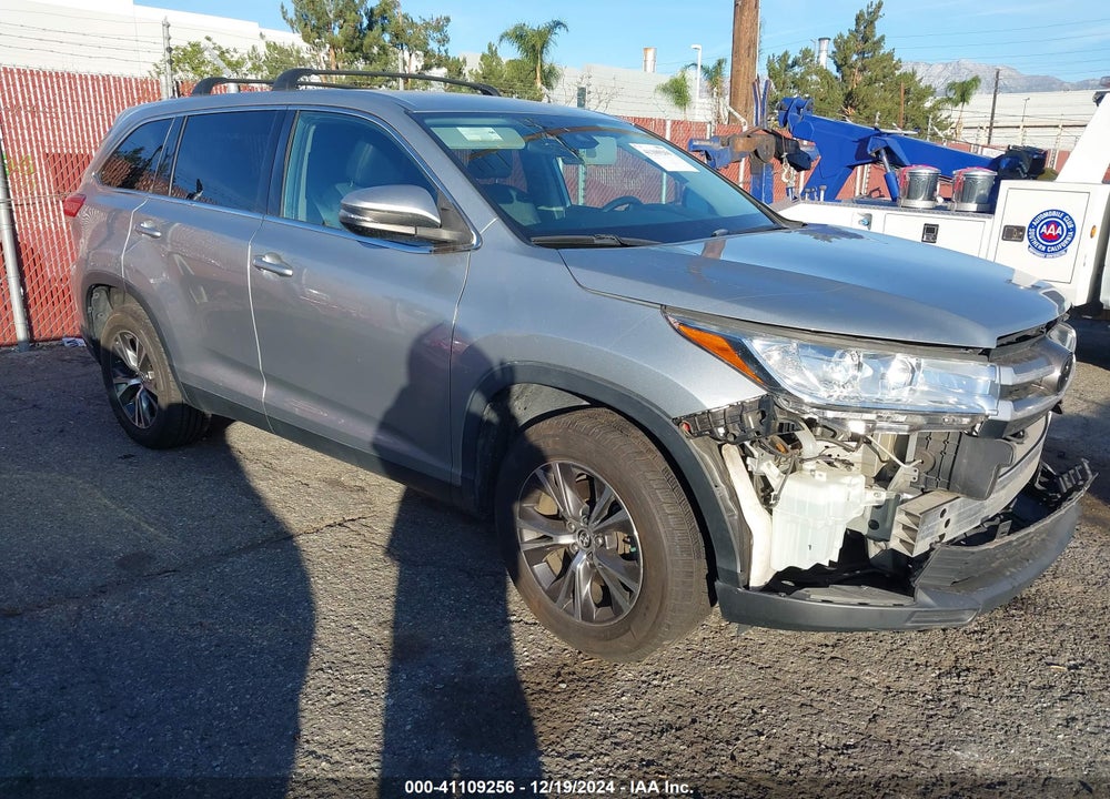 2019 TOYOTA HIGHLANDER LE PLUS VIN: 5TDZZRFH2KS301447