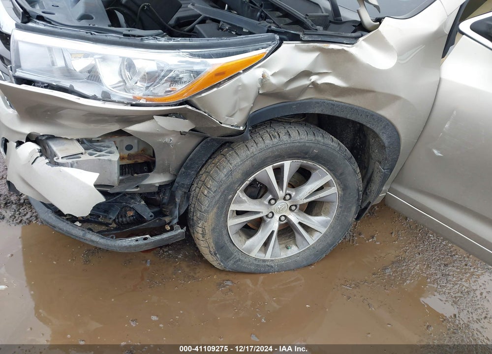 2015 TOYOTA HIGHLANDER XLE V6 VIN: 5TDJKRFH7FS205823
