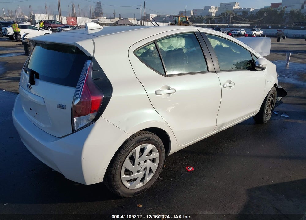 2015 TOYOTA PRIUS C VIN: JTDKDTB36F1114478