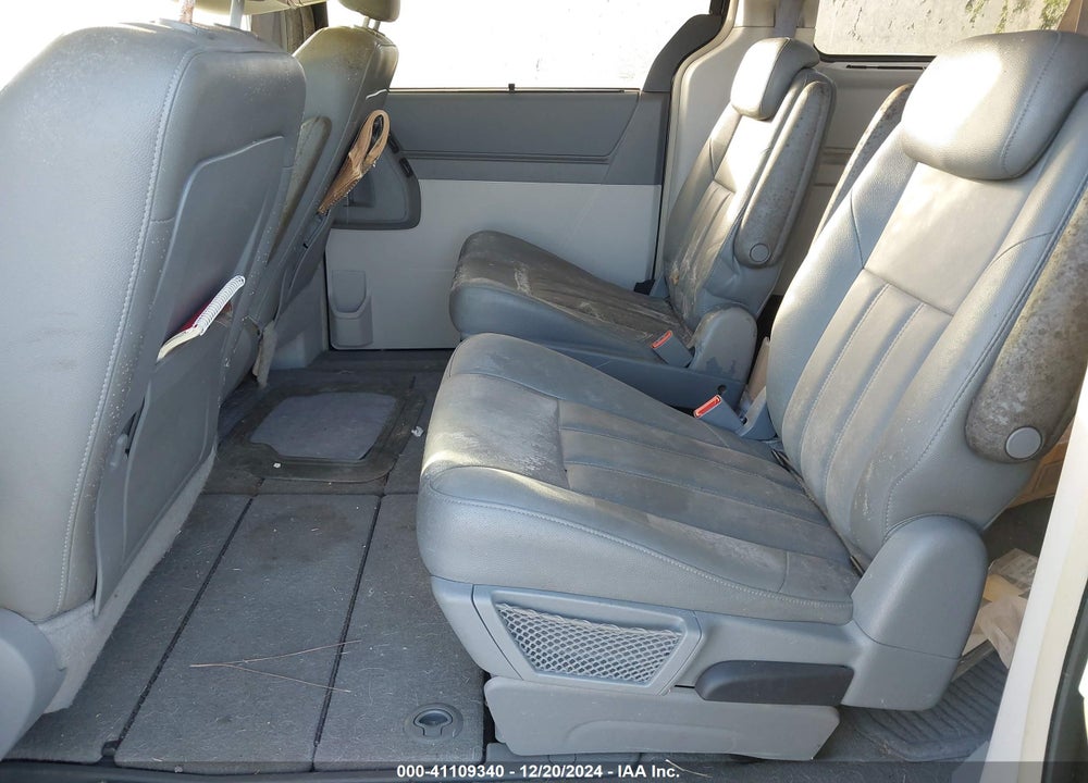 2008 CHRYSLER TOWN & COUNTRY TOURING VIN: 2A8HR54P48R758415