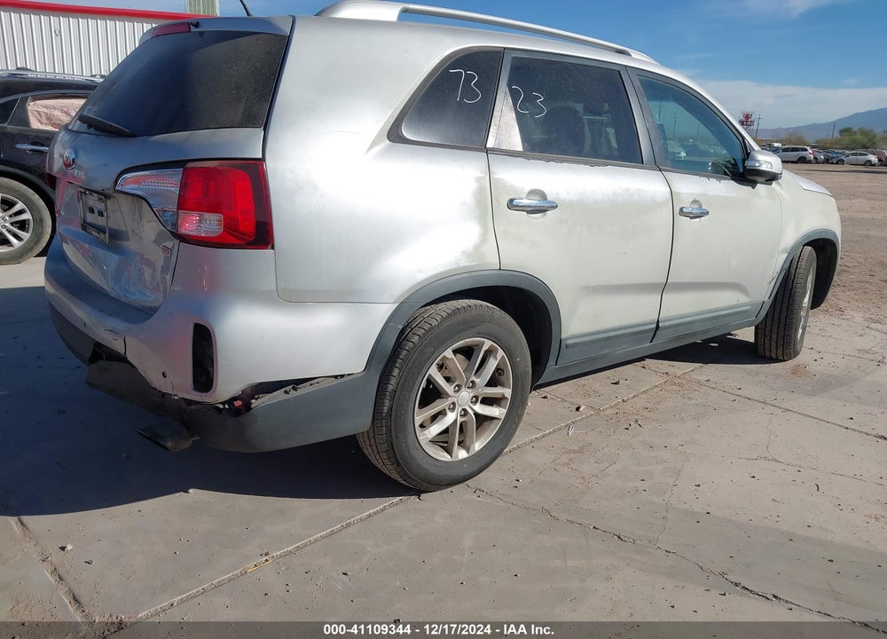 2014 KIA SORENTO LX VIN: 5XYKTCA62EG446690