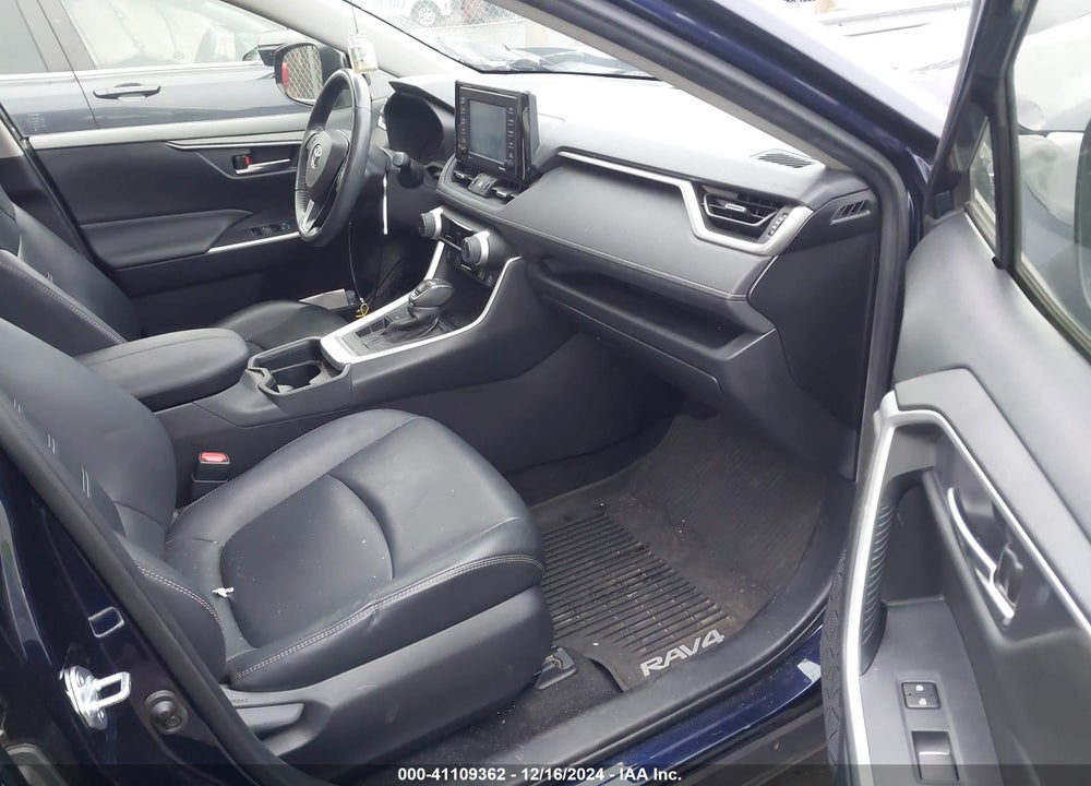 2020 TOYOTA RAV4 XLE PREMIUM VIN: JTMC1RFV2LJ021481