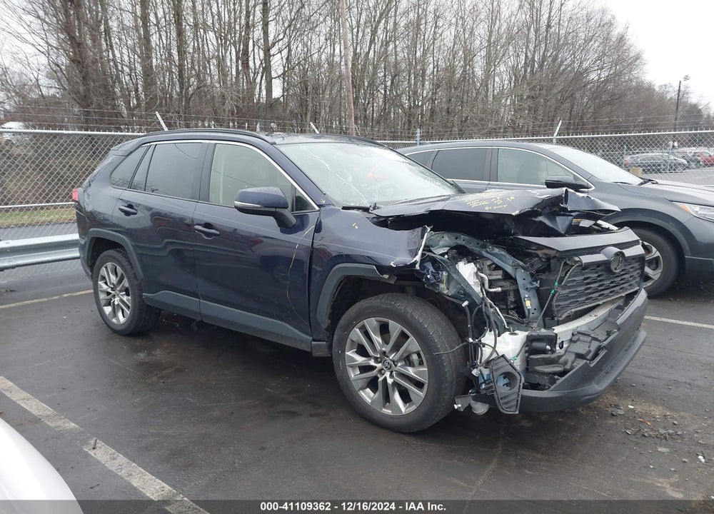 2020 TOYOTA RAV4 XLE PREMIUM VIN: JTMC1RFV2LJ021481