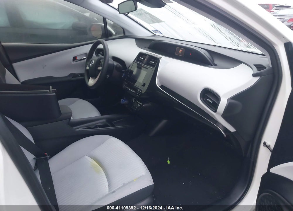 2018 TOYOTA PRIUS TWO VIN: JTDKBRFU3J3059397