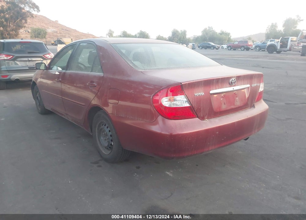 2002 TOYOTA CAMRY LE VIN: 4T1BE32KX2U057260