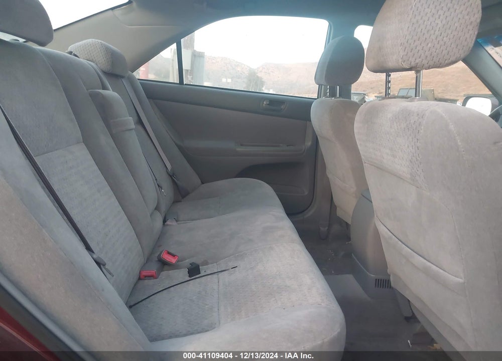 2002 TOYOTA CAMRY LE VIN: 4T1BE32KX2U057260