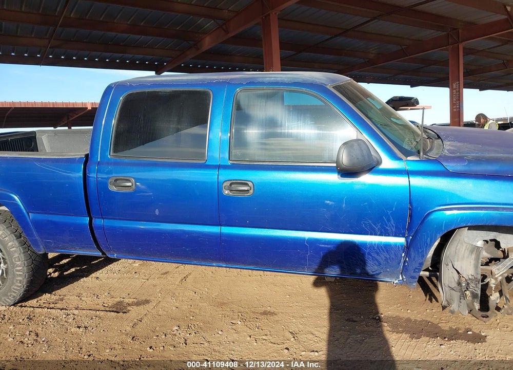 2001 CHEVROLET SILVERADO 2500HD LS VIN: 1GCHK23U41F166639
