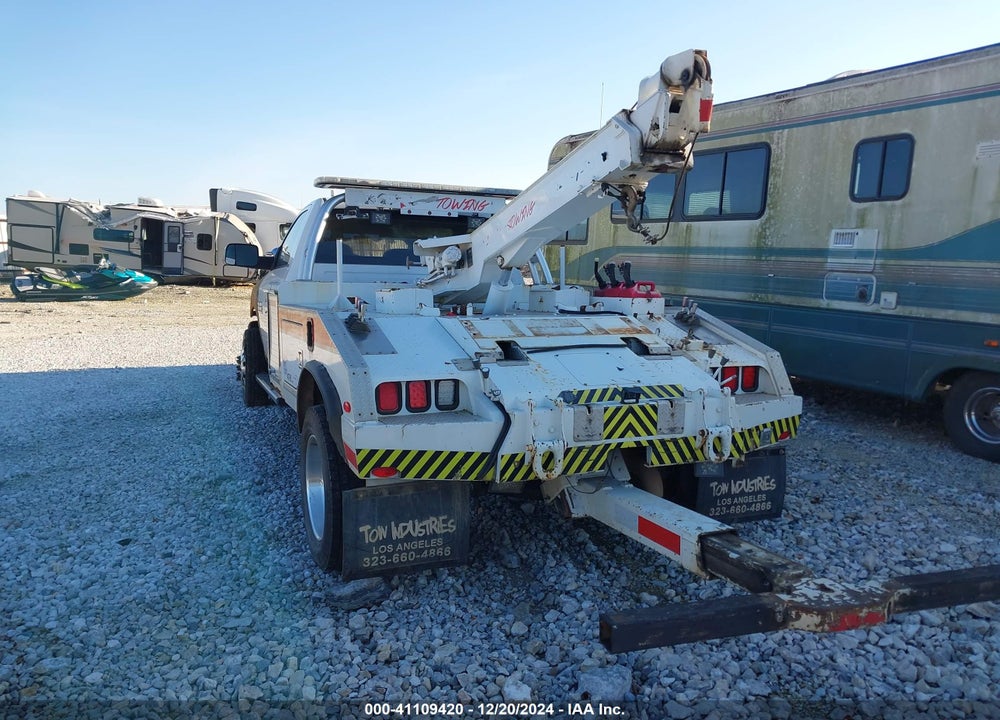 2016 RAM 5500 CHASSIS TRADESMAN/SLT VIN: 3C7WRMBL9GG112044