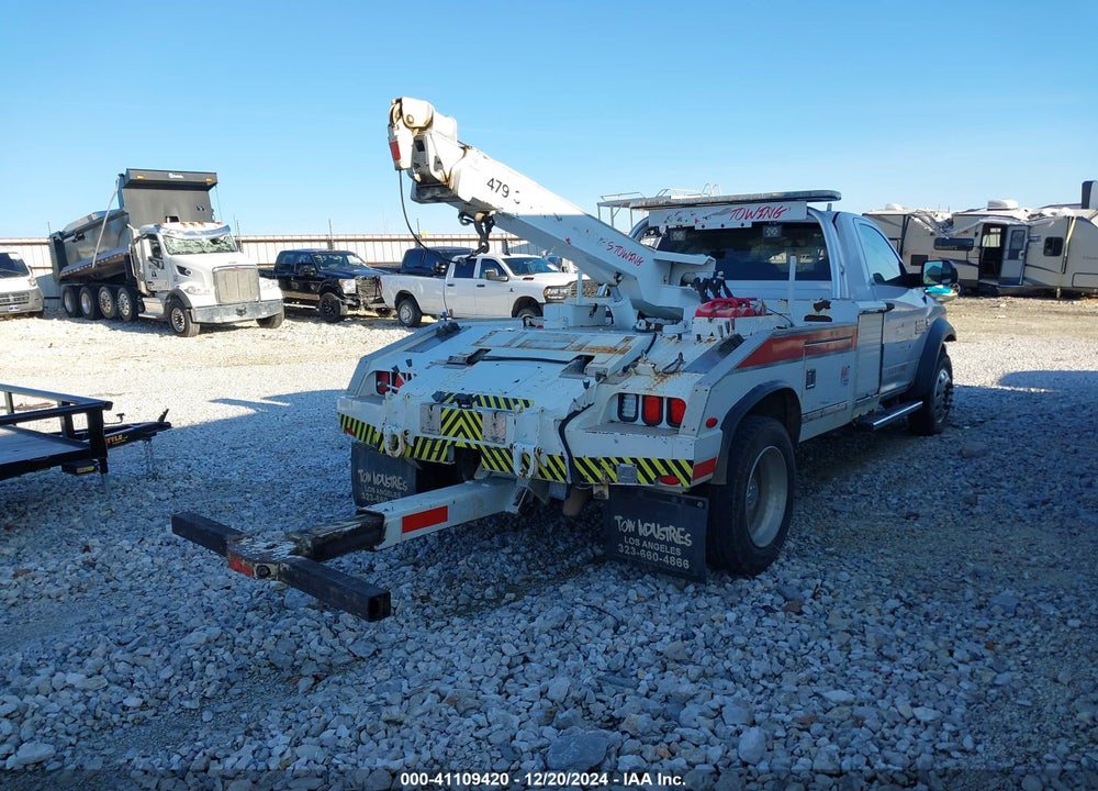 2016 RAM 5500 CHASSIS TRADESMAN/SLT VIN: 3C7WRMBL9GG112044