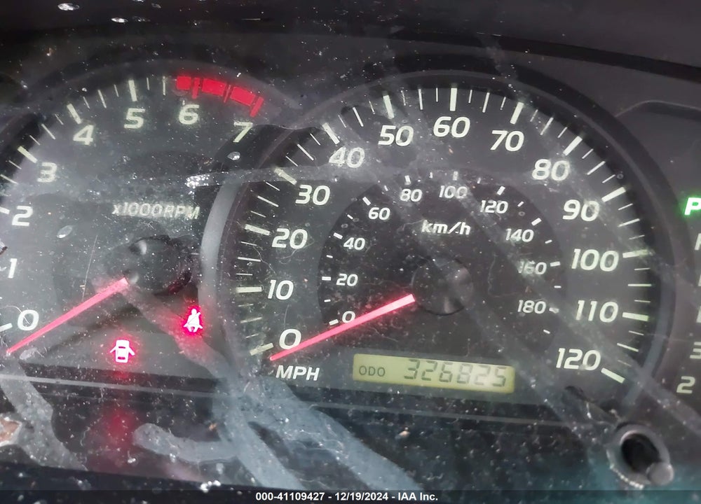 2005 TOYOTA TUNDRA SR5 V8 VIN: 5TBRT341X5S466518