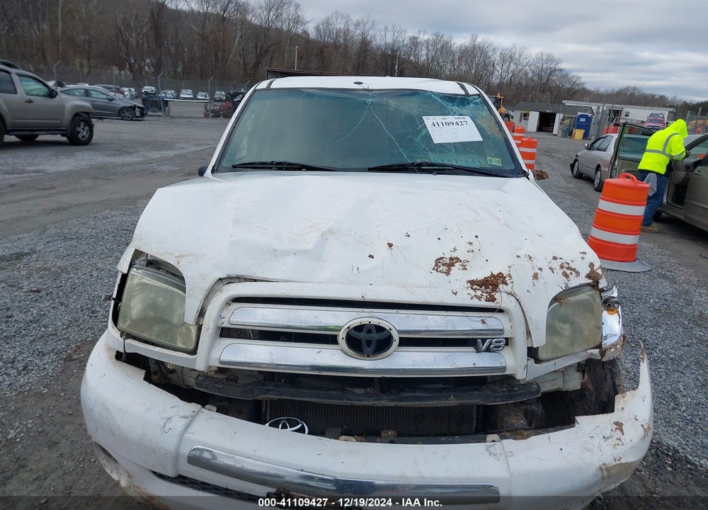 2005 TOYOTA TUNDRA SR5 V8 VIN: 5TBRT341X5S466518