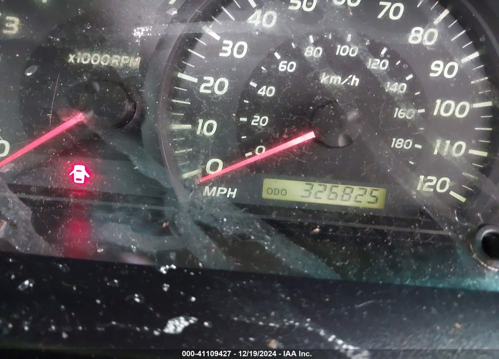 2005 TOYOTA TUNDRA SR5 V8 VIN: 5TBRT341X5S466518