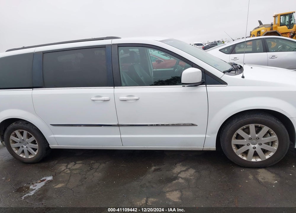 2015 CHRYSLER TOWN & COUNTRY TOURING VIN: 2C4RC1BG9FR636672