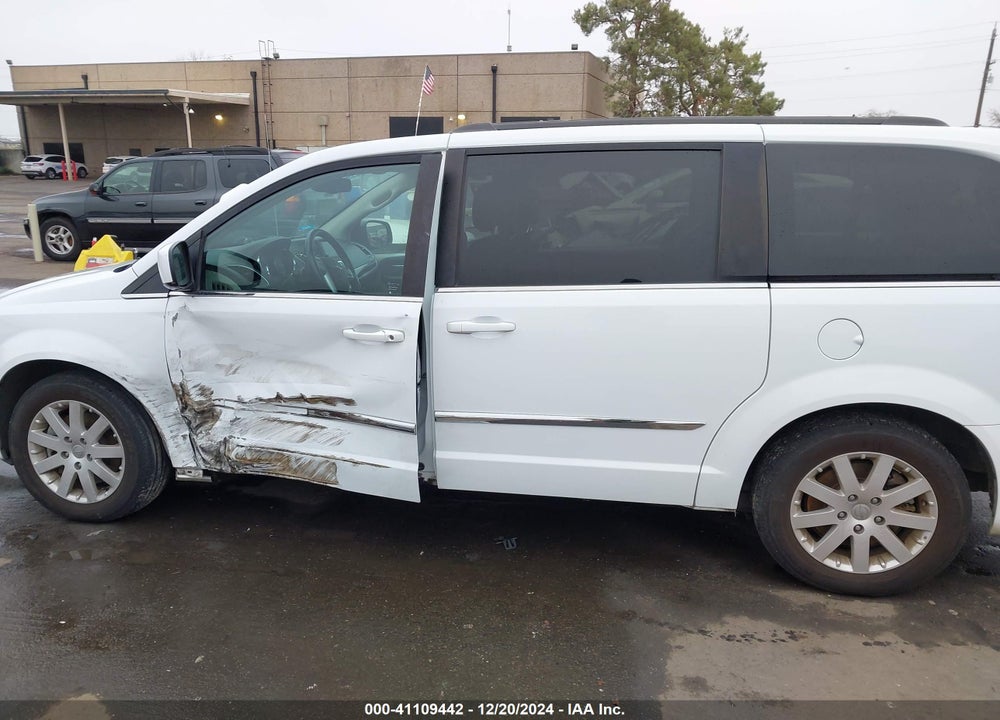 2015 CHRYSLER TOWN & COUNTRY TOURING VIN: 2C4RC1BG9FR636672