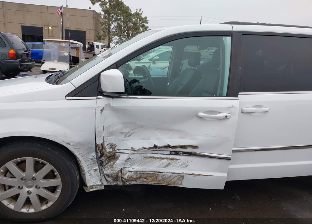 2015 CHRYSLER TOWN & COUNTRY TOURING VIN: 2C4RC1BG9FR636672