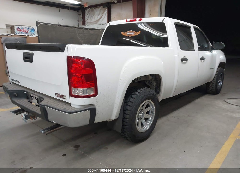 2007 GMC SIERRA 1500 WORK TRUCK VIN: 3GTEC13C57G524338
