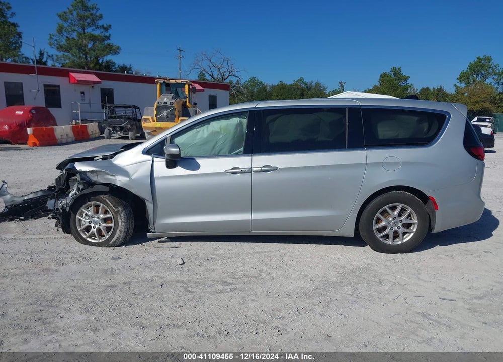2023 CHRYSLER PACIFICA TOURING L VIN: 2C4RC1BG9PR571548