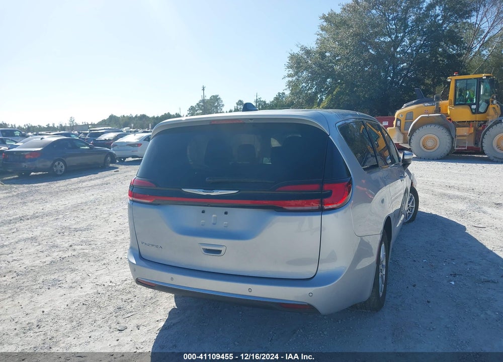 2023 CHRYSLER PACIFICA TOURING L VIN: 2C4RC1BG9PR571548