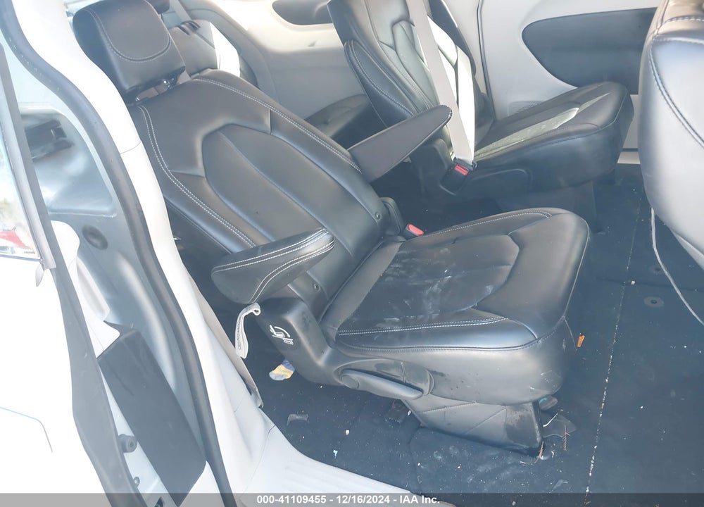 2023 CHRYSLER PACIFICA TOURING L VIN: 2C4RC1BG9PR571548