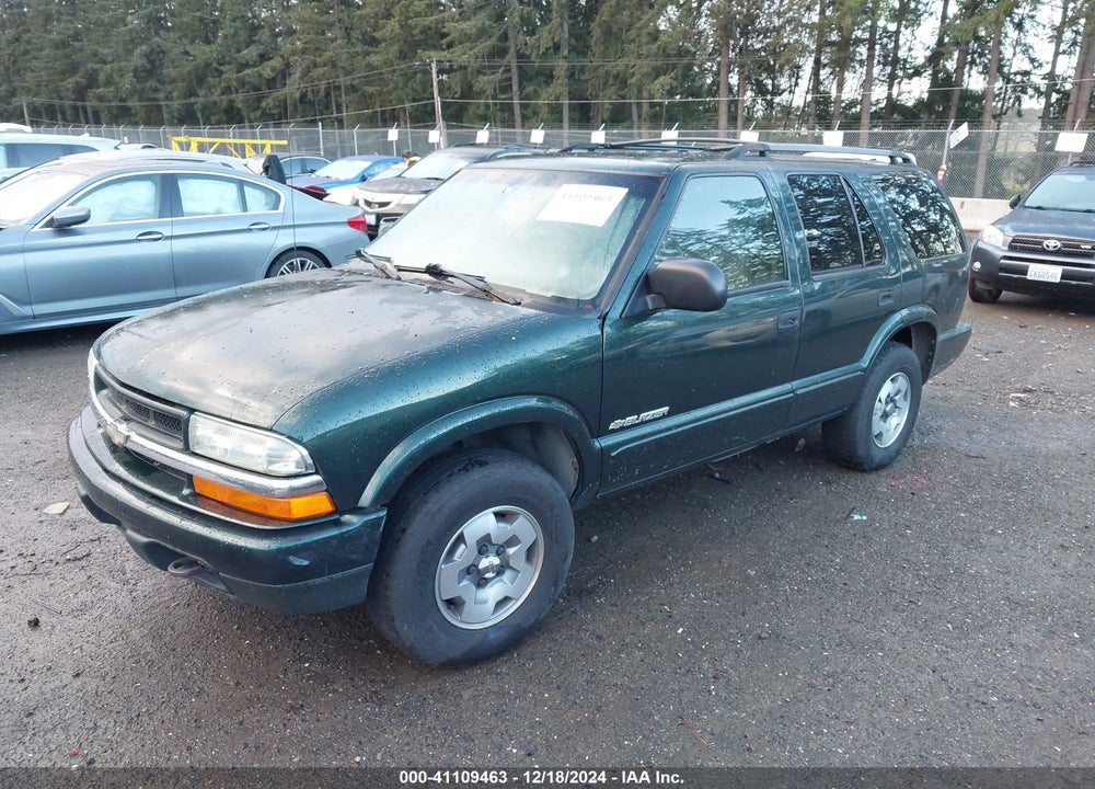 2002 CHEVROLET BLAZER LS VIN: 1GNDT13W12K202424