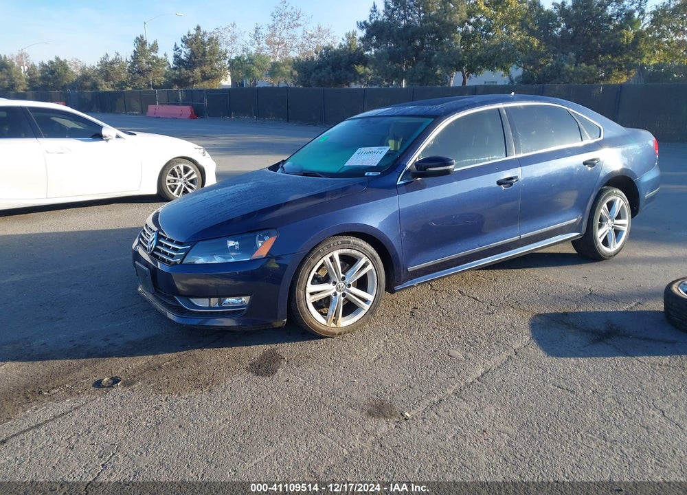 2015 VOLKSWAGEN PASSAT 2.0L TDI SE VIN: 1VWBV7A3XFC048105