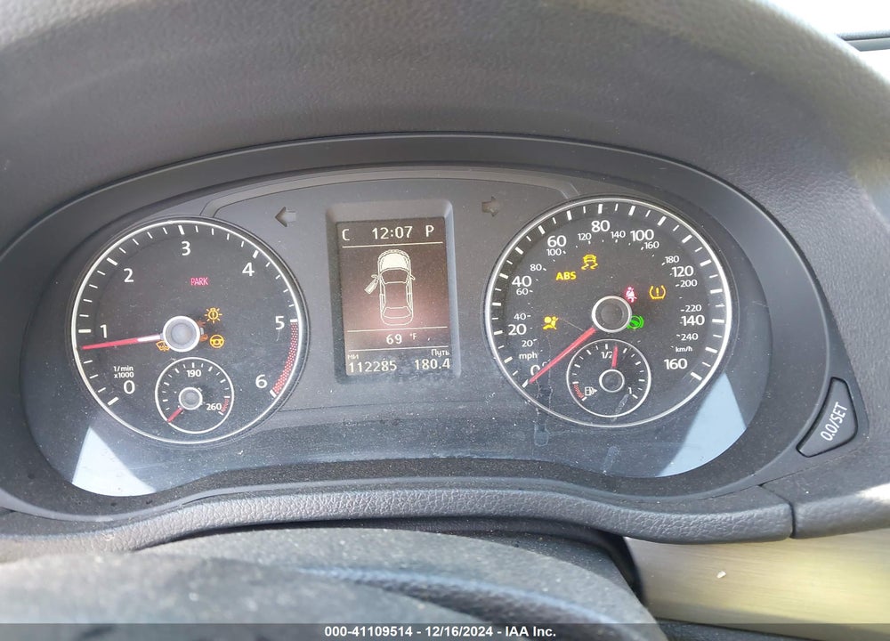2015 VOLKSWAGEN PASSAT 2.0L TDI SE VIN: 1VWBV7A3XFC048105