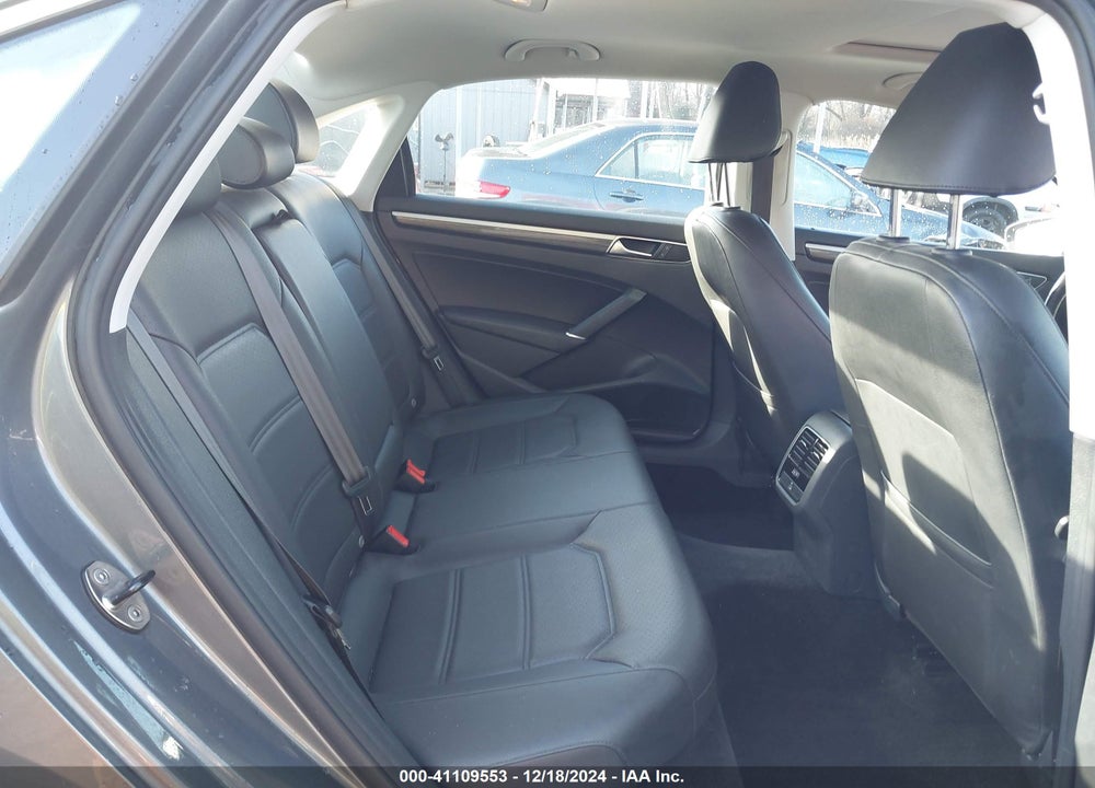 2016 VOLKSWAGEN PASSAT 1.8T SE VIN: 1VWBT7A33GC058515