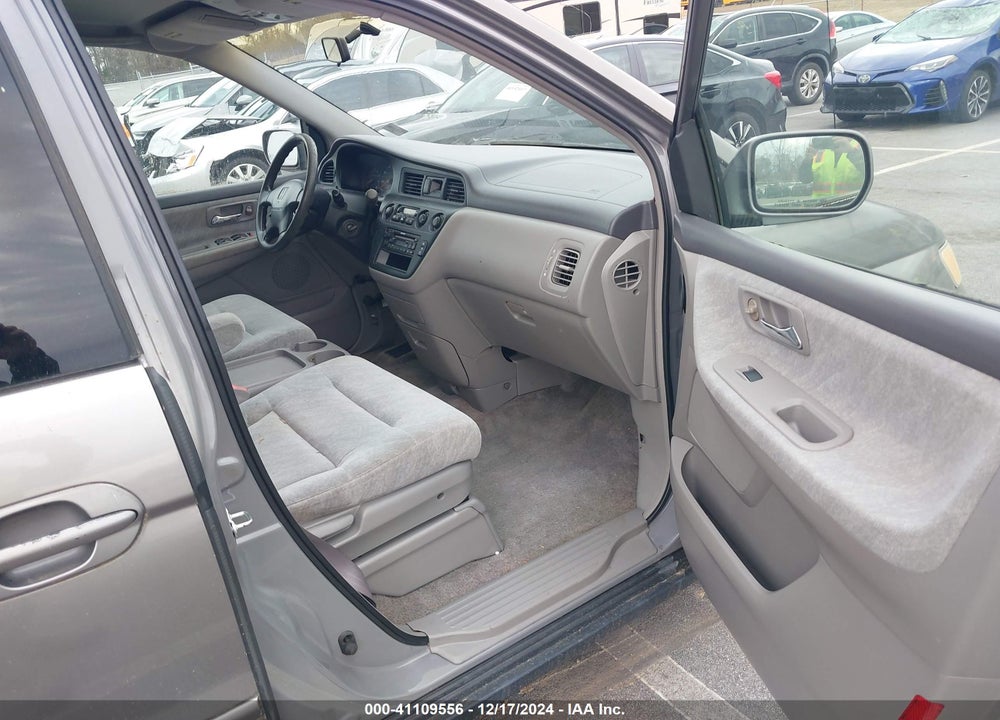 2000 HONDA ODYSSEY EX VIN: 2HKRL1868YH507501