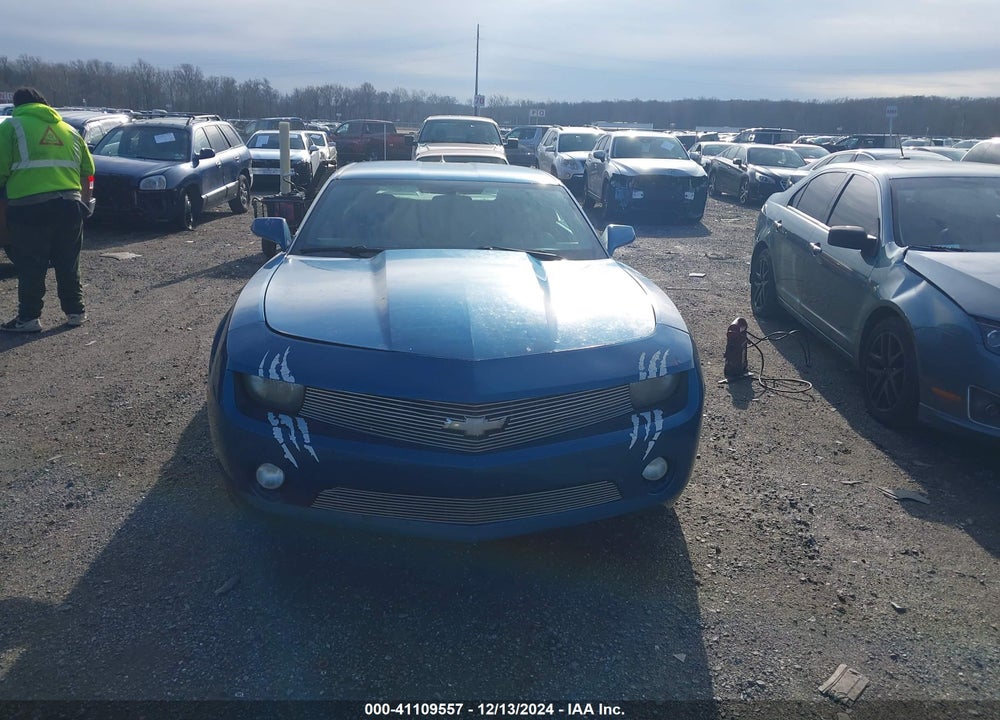 2010 CHEVROLET CAMARO 1LS VIN: 2G1FE1EV4A9136055