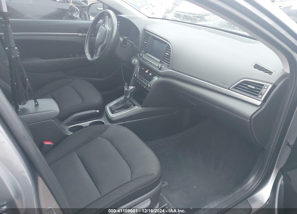 2018 HYUNDAI ELANTRA VIN: 5NPD84LF5JH310764