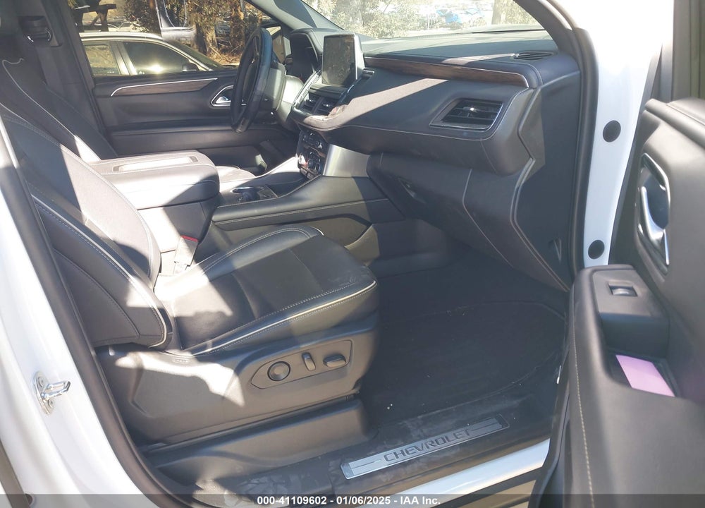 2022 CHEVROLET SUBURBAN 4WD PREMIER VIN: 1GNSKFKD4NR208009