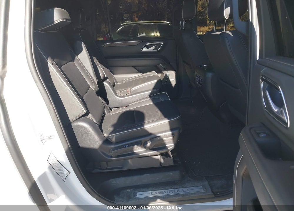 2022 CHEVROLET SUBURBAN 4WD PREMIER VIN: 1GNSKFKD4NR208009