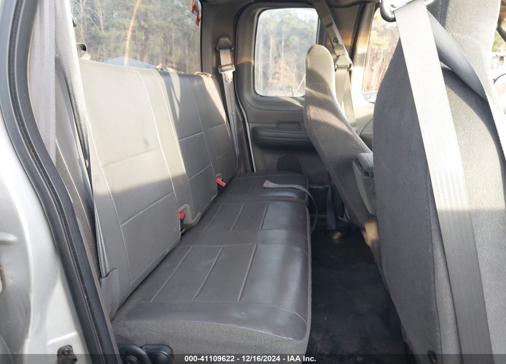 2004 FORD F-150 HERITAGE XL/XLT VIN: 2FTRX17274CA12189