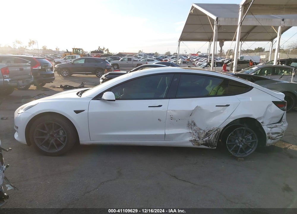 2021 TESLA MODEL 3 STANDARD RANGE PLUS REAR-WHEEL DRIVE VIN: 5YJ3E1EA5MF858898