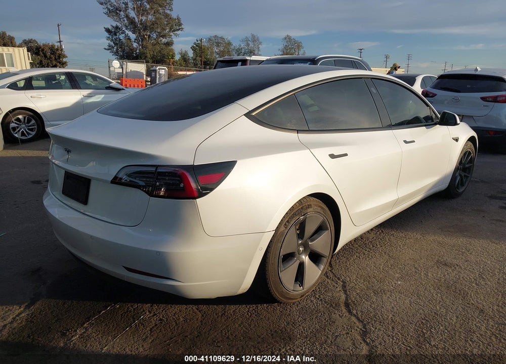 2021 TESLA MODEL 3 STANDARD RANGE PLUS REAR-WHEEL DRIVE VIN: 5YJ3E1EA5MF858898