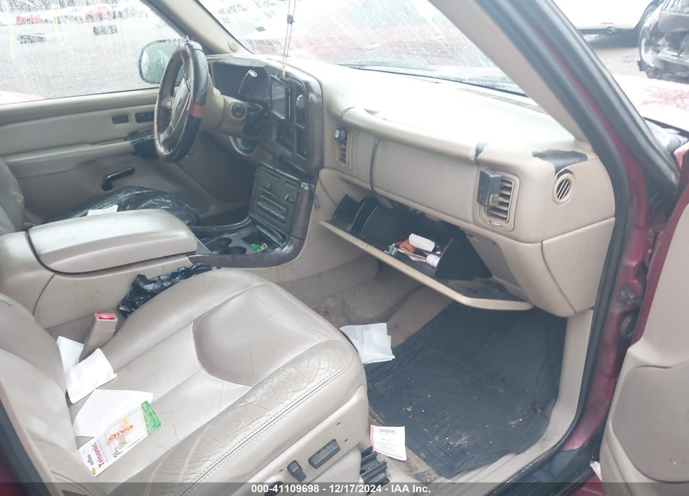 2004 GMC YUKON DENALI VIN: 1GKEK63U44J147640