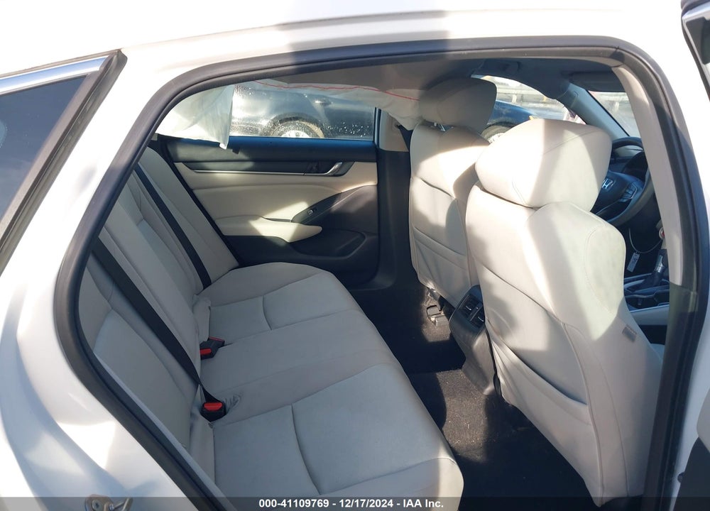 2018 HONDA ACCORD EX VIN: 1HGCV1F4XJA138270