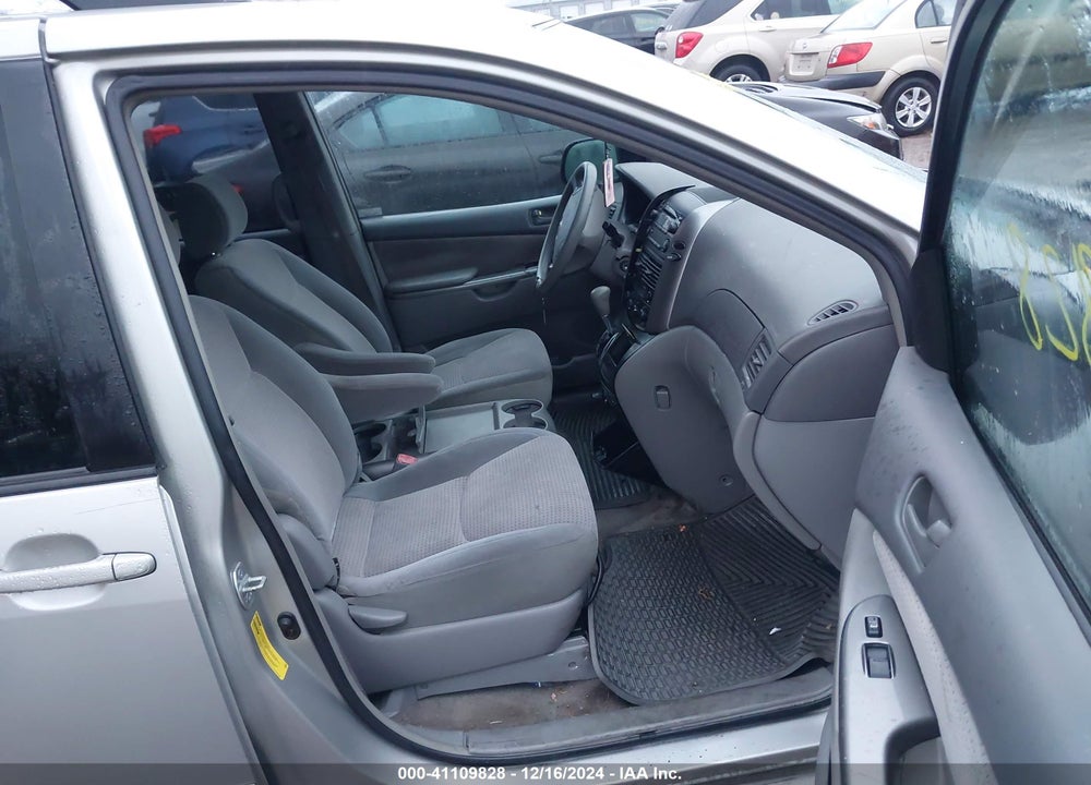 2006 TOYOTA SIENNA LE VIN: 5TDZA23C06S511493