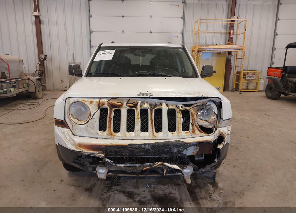 2011 JEEP PATRIOT LATITUDE X VIN: 1J4NT4GB4BD113113